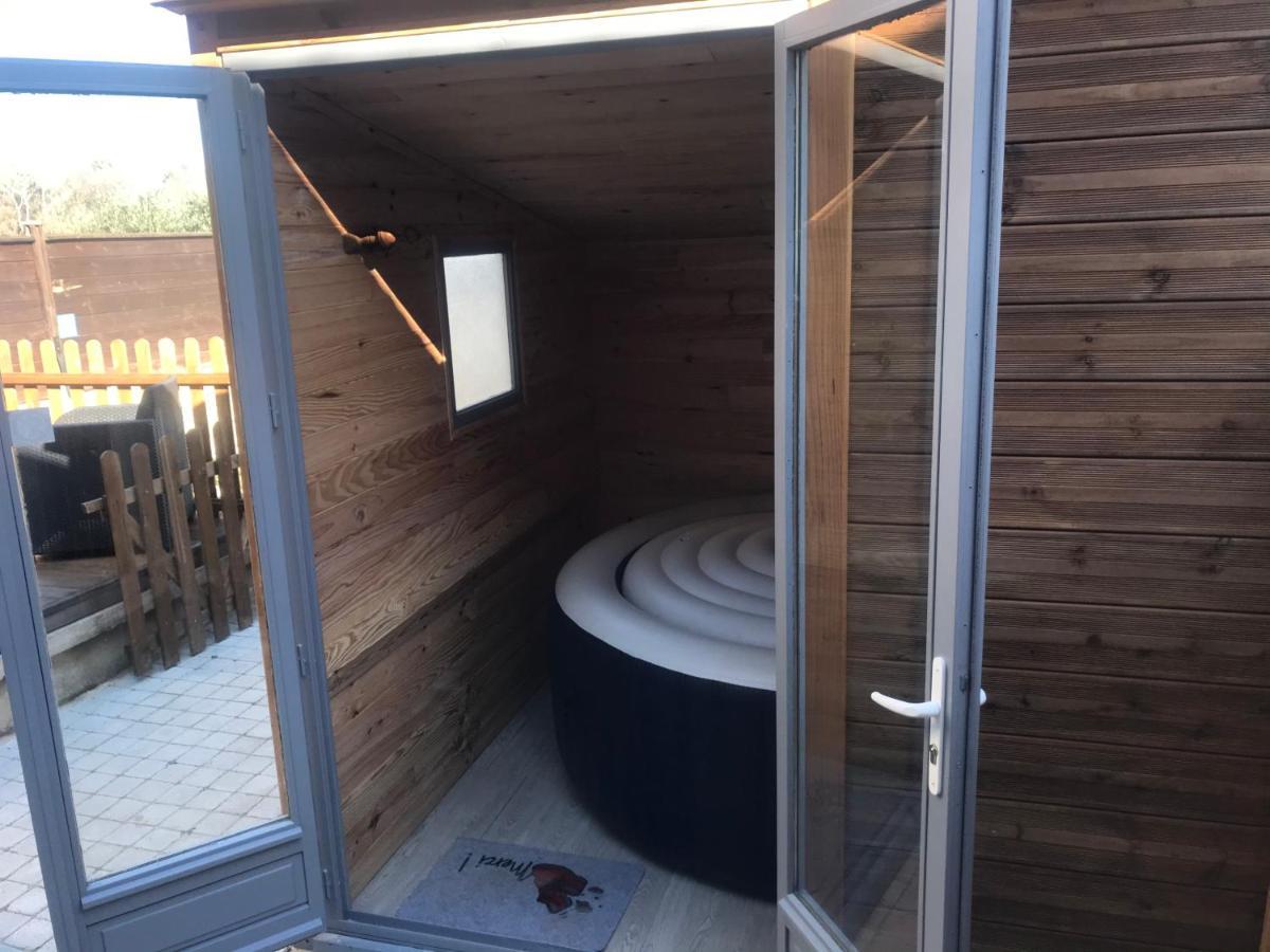 Du Serre De Boudre Climatise, Permanent Apartment Buisson